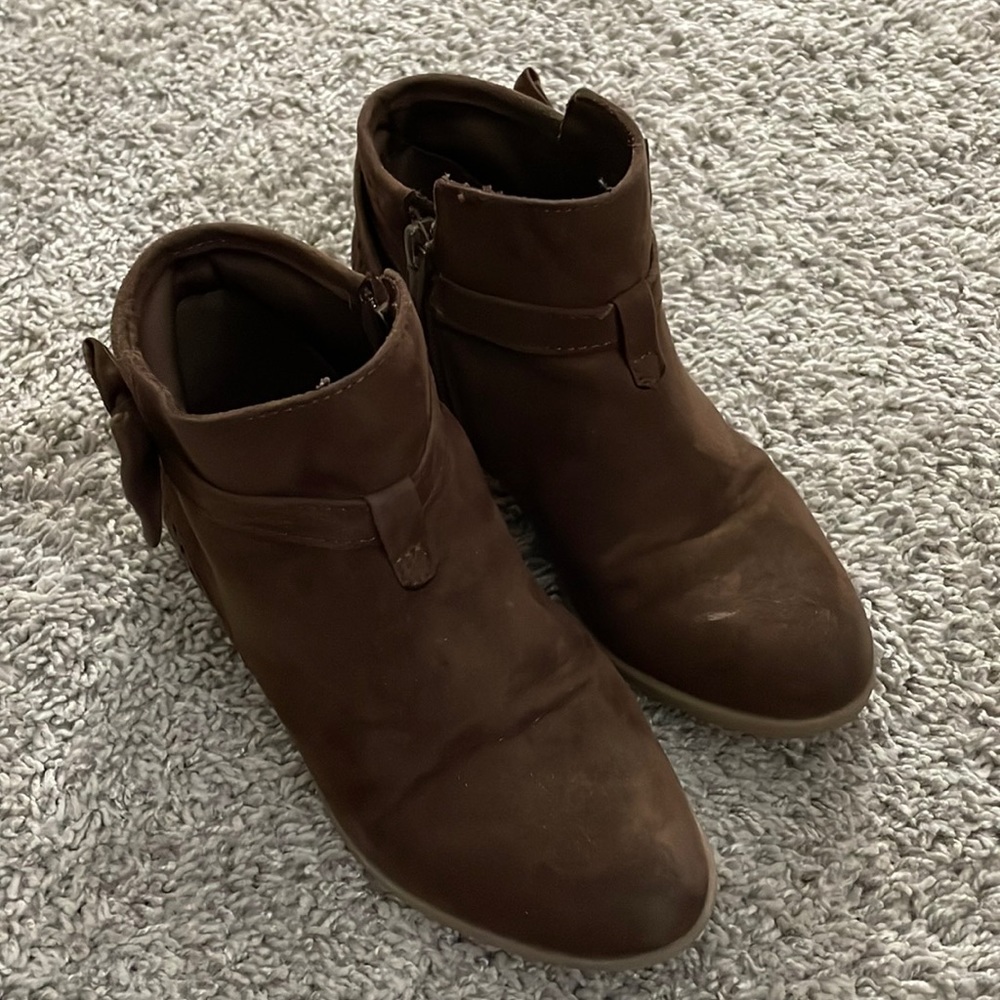 Brown dress boots